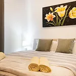 H2 -modern And Spacious 3 Bedroom *