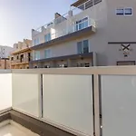 H2 -modern And Spacious 3 Bedroom Lägenhet San Ġwann