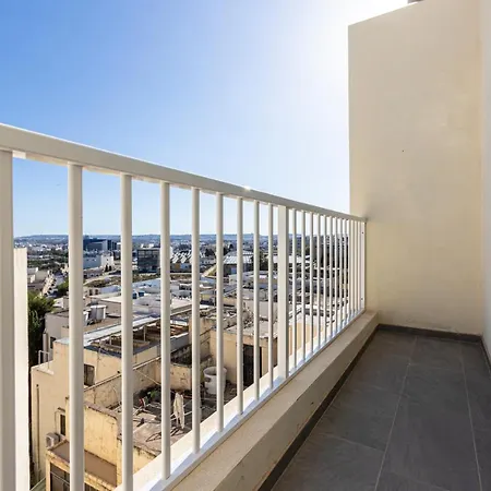 Apartment H2 -modern And Spacious 3 Bedroom San Gwann