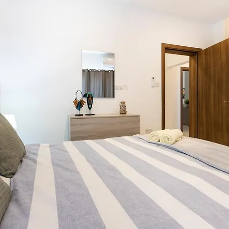 H2 -modern&spacious 3 Bedroom *