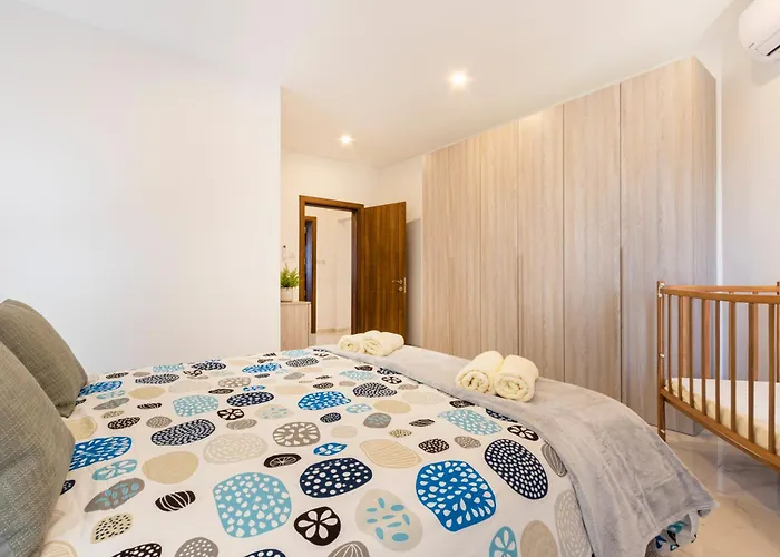 H2 -modern And Spacious 3 Bedroom Apartment San Gwann