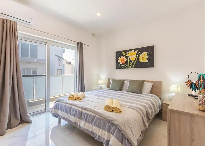 H2 -modern And Spacious 3 Bedroom Apartment San Gwann